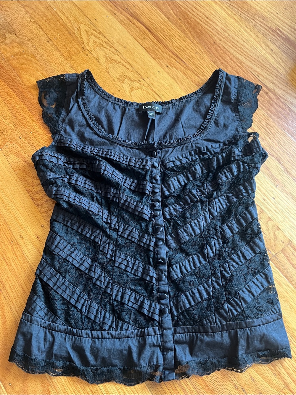 bebe Black Ruffled Lace Button-Front Sleeveless Blouse